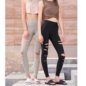 Alo Yoga High Waisted Ripped Warrior Legging